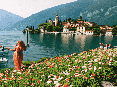 people-having-fun-in-lake-como,-